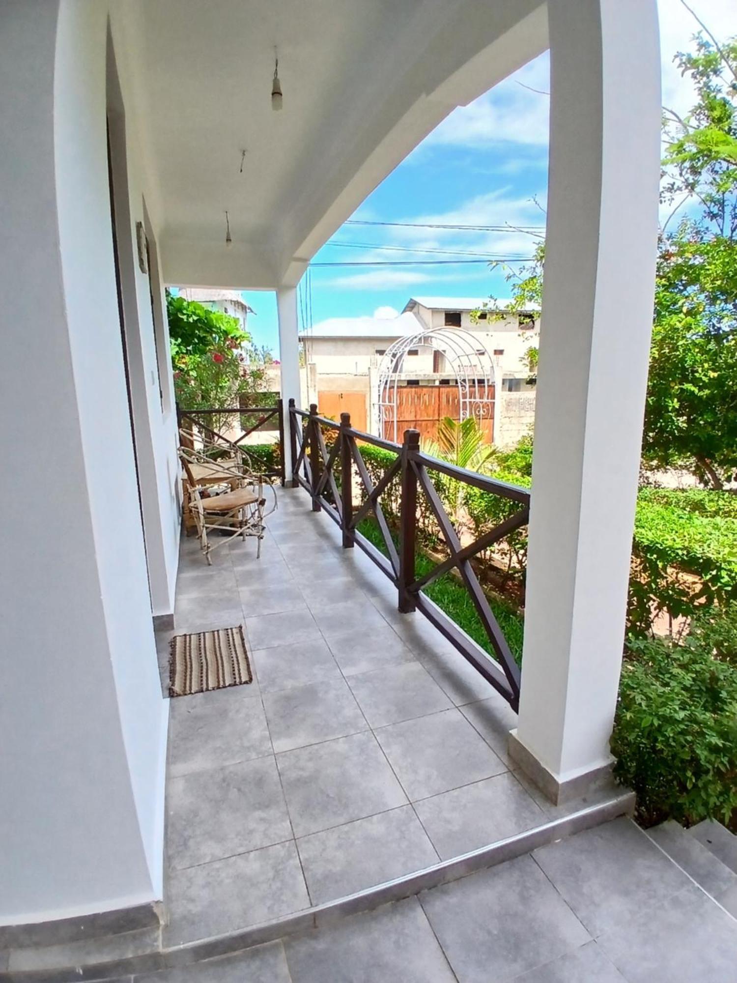 Majani Breeze Villa Nungwi Luaran gambar